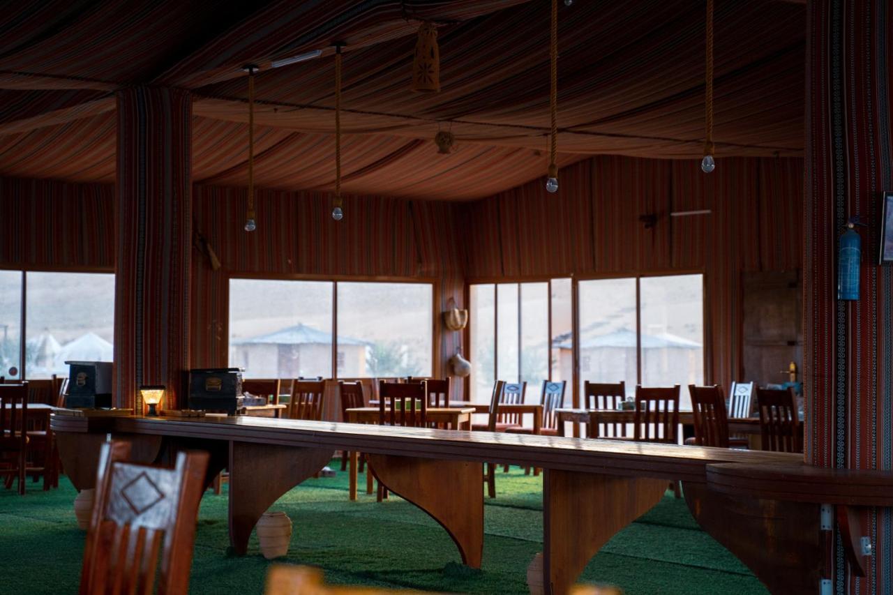 Safari Desert Camp Shāhiq Екстериор снимка