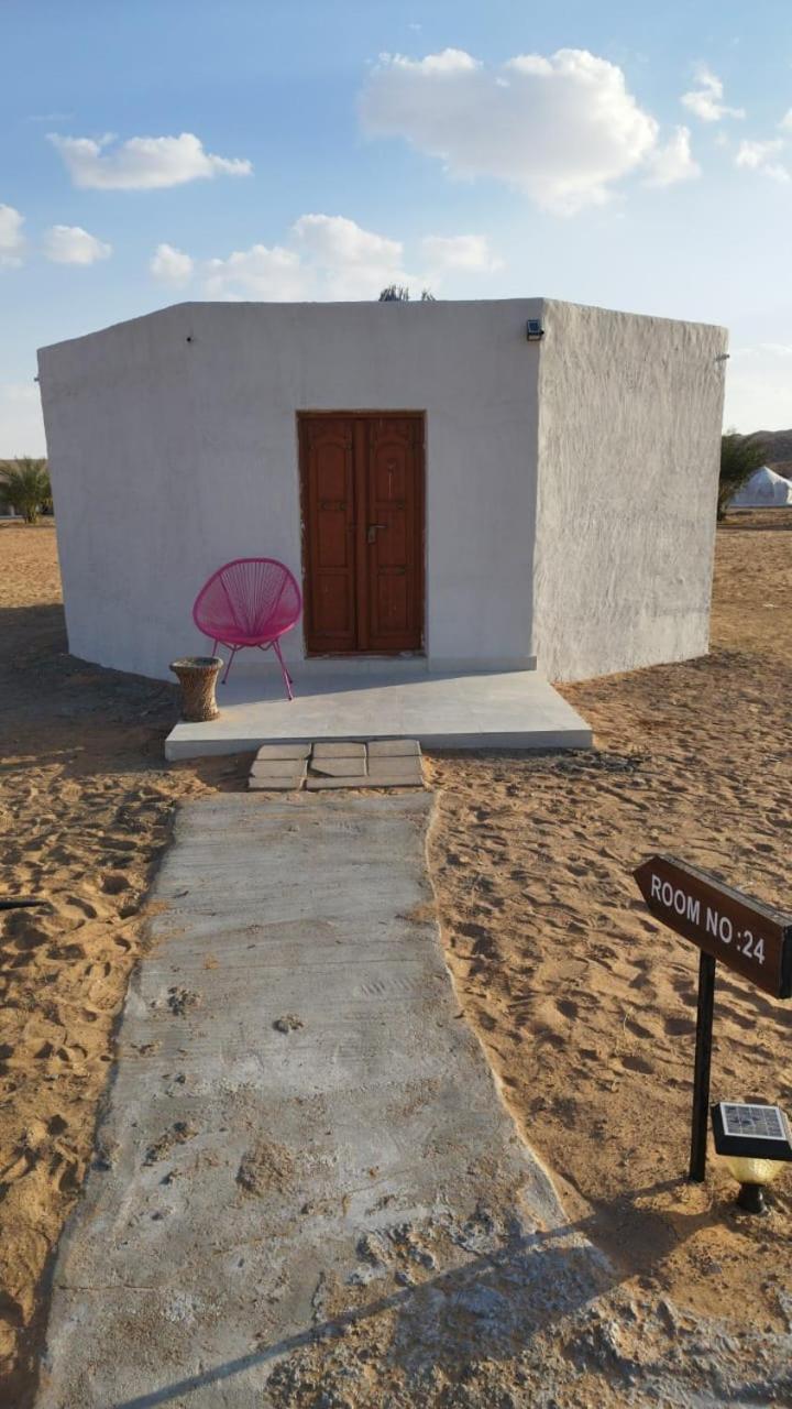 Safari Desert Camp Shāhiq Екстериор снимка